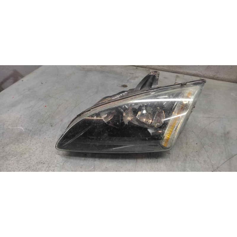Recambio de faro izquierdo para ford focus berlina (cap) 1.4 16v cat referencia OEM IAM