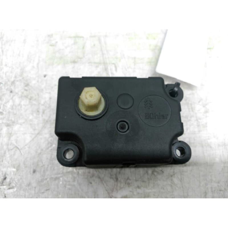 Recambio de motor regulador climatizacion para peugeot 307 (s1) xs referencia OEM IAM - Negro 2