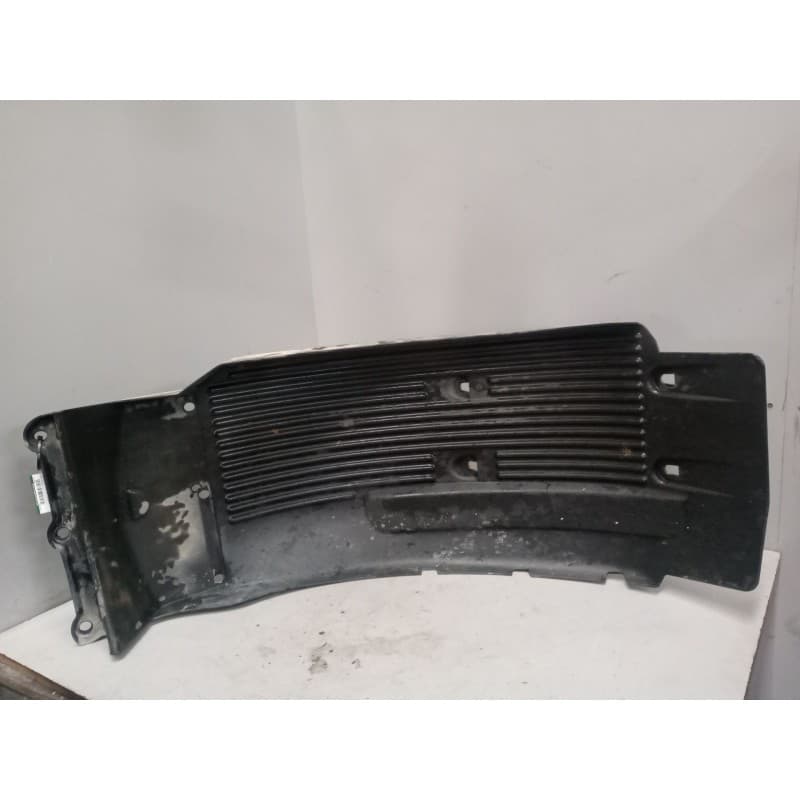 Recambio de guardabarros delantero izquierdo para volvo fh referencia OEM IAM 20372064 - Blanco 3