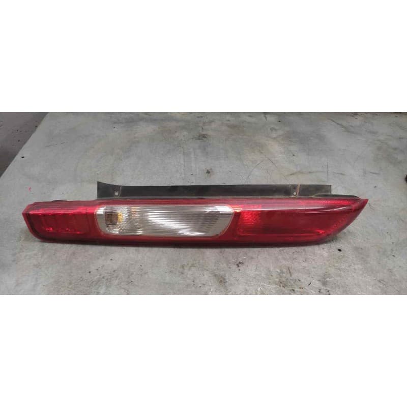 Recambio de piloto trasero izquierdo para ford focus berlina (cap) referencia OEM IAM - Gris