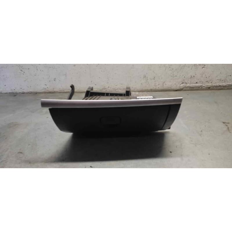 Recambio de guantera para renault clio iii authentique referencia OEM IAM - Rojo
