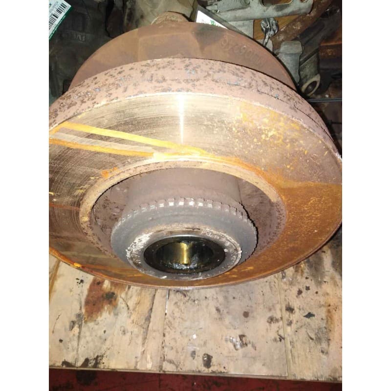 Recambio de buje delantero para mitsubishi canter 01/99  3.9 diesel referencia OEM IAM - Blanco 4
