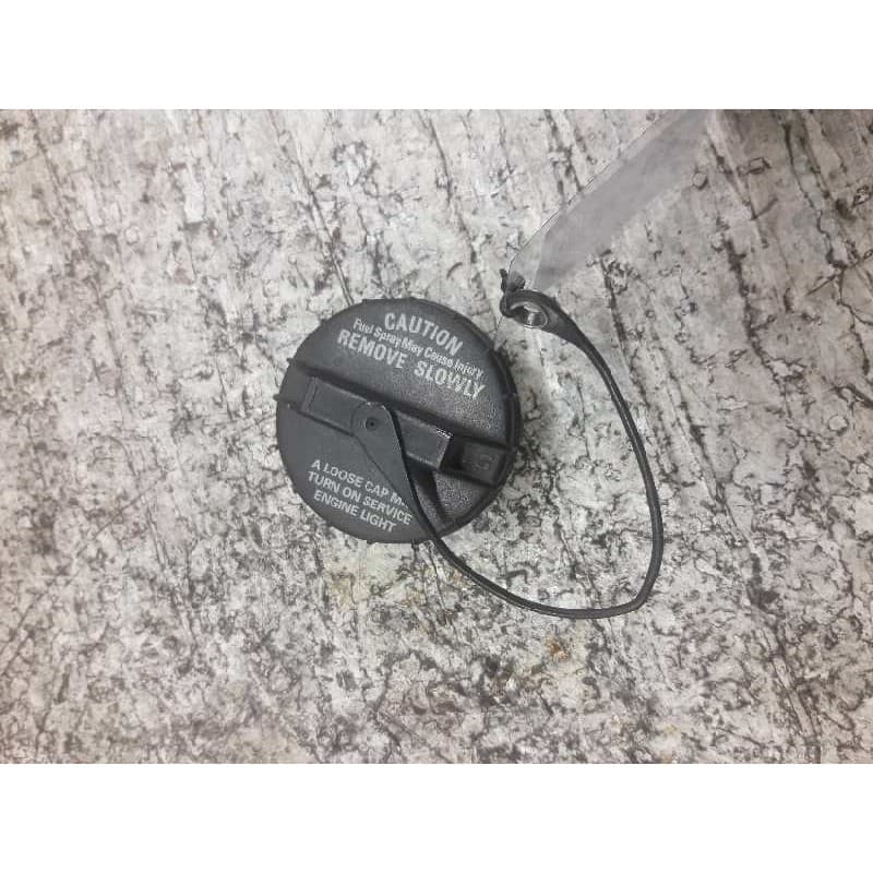 Recambio de tapon combustible para daewoo kalos 1.4 sr referencia OEM IAM