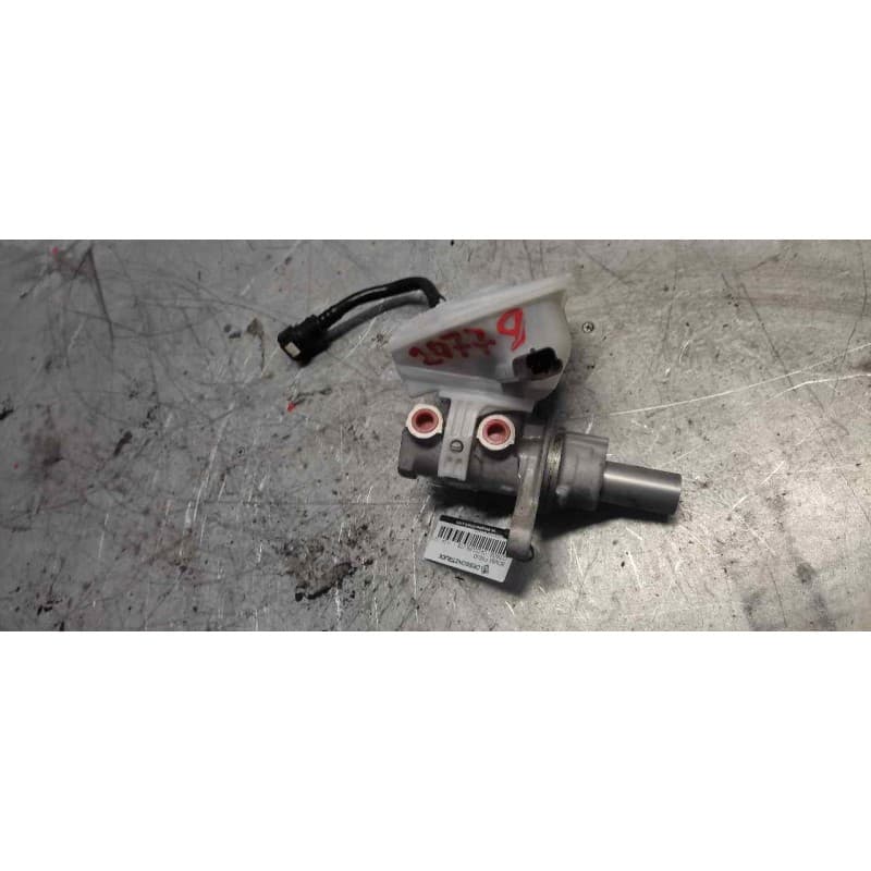 Recambio de bomba freno para citroën c4 coupe vts referencia OEM IAM - Negro