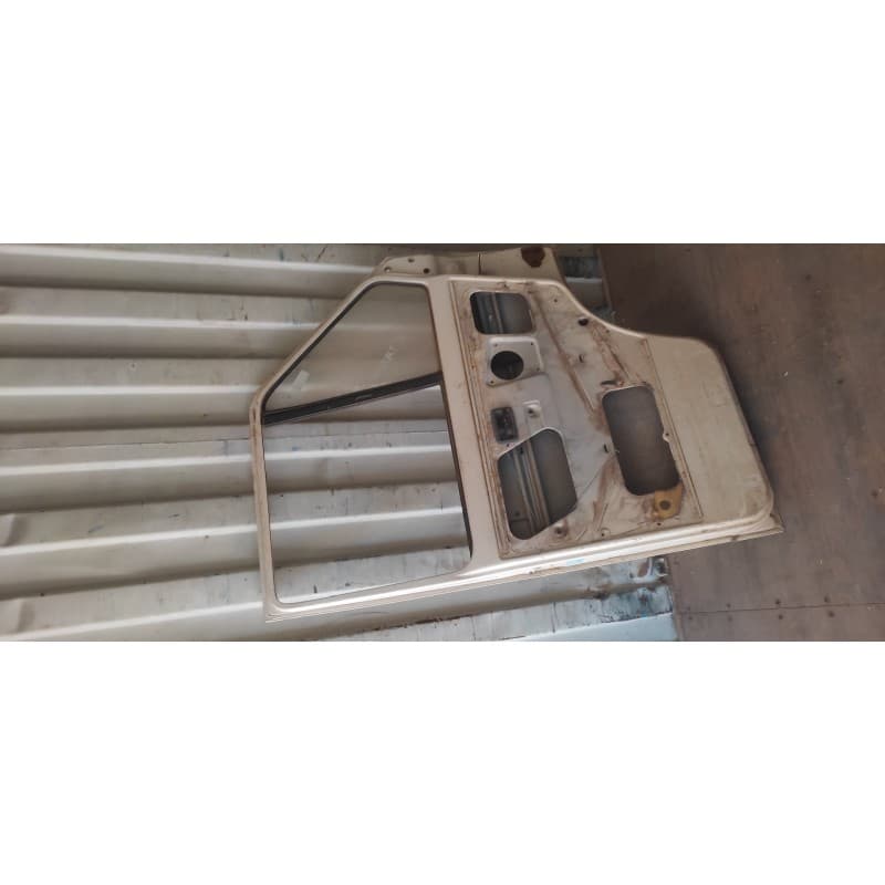 Recambio de puerta delantera izquierda para renault trafic 1.6 referencia OEM IAM 2