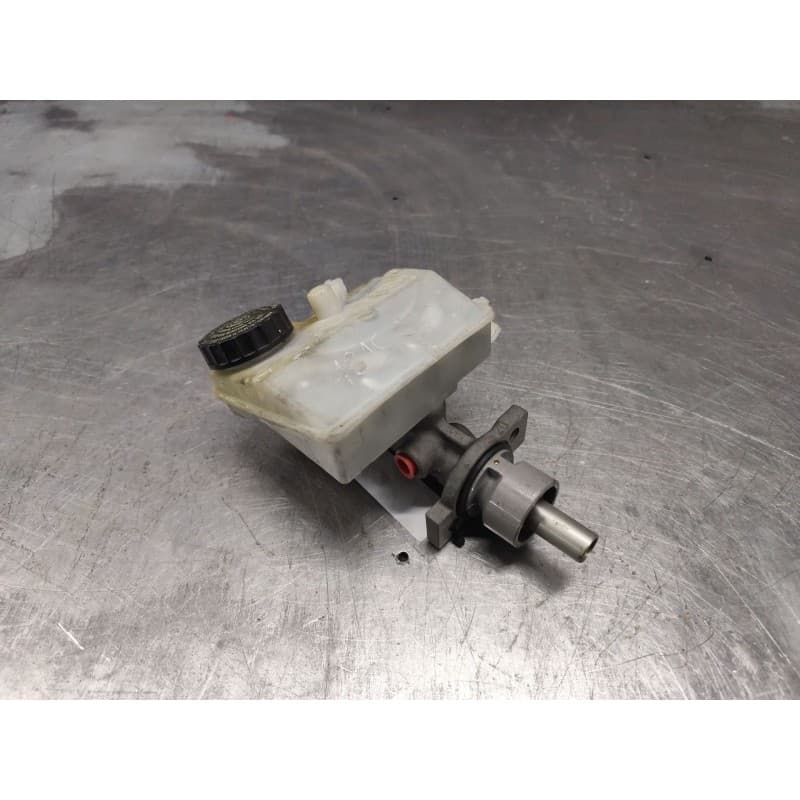 Recambio de bomba freno para peugeot 206 berlina xr referencia OEM IAM 31000620 - Azul