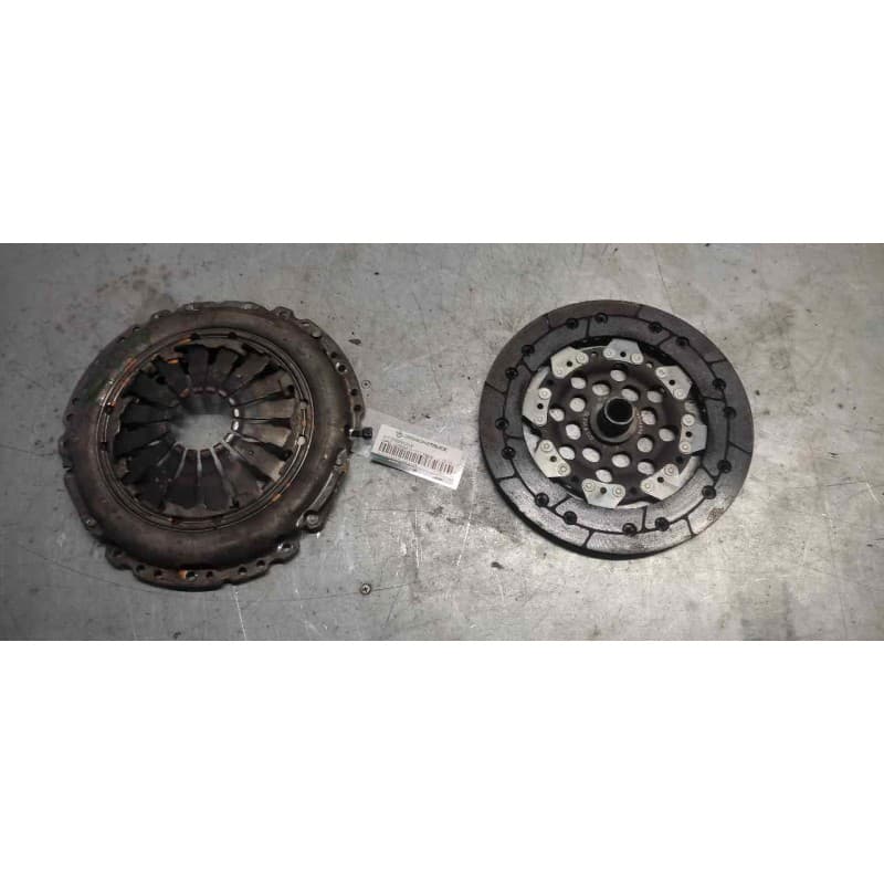 Recambio de kit embrague para opel corsa d ''111 years'' referencia OEM IAM 322035210 - Negro
