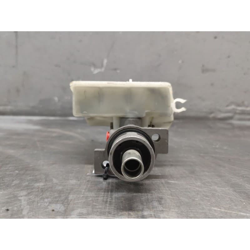 Recambio de bomba freno para peugeot 206 berlina xr referencia OEM IAM 31000620 - Azul 4
