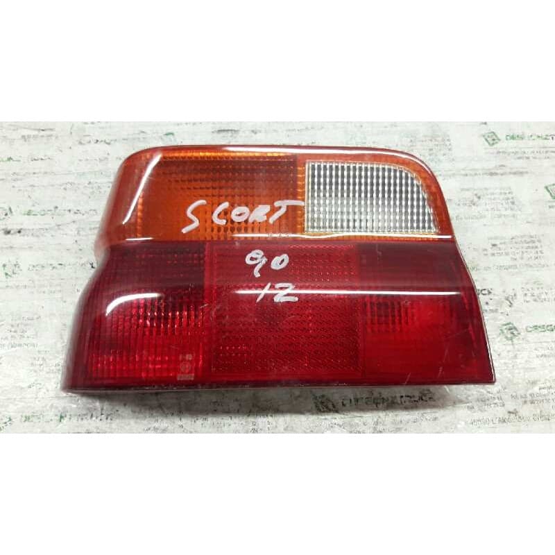 Recambio de piloto trasero izquierdo para ford escort berlina cl referencia OEM IAM