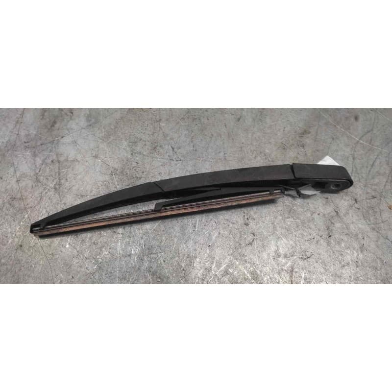 Recambio de brazo limpia trasero para citroën c2 sx referencia OEM IAM 2