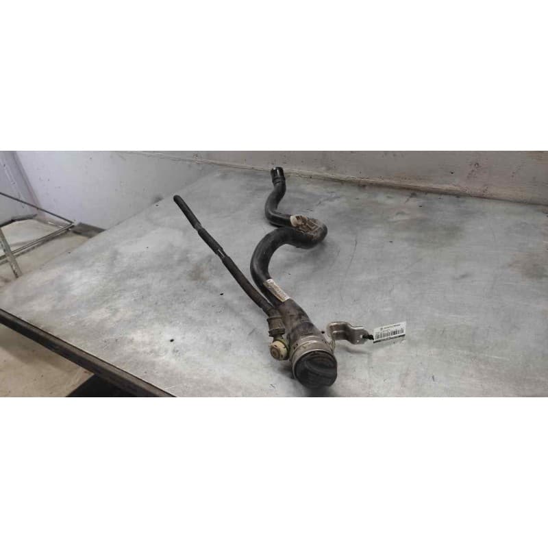Recambio de cuello deposito para bmw serie 1 lim. (f20) 118d referencia OEM IAM 2
