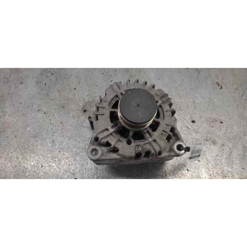 Recambio de alternador para citroën c3 lx referencia OEM IAM 9664779680 2605547B - Blanco