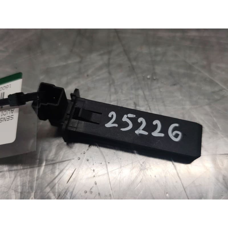 Recambio de sensor para audi q3 (f3b) 35 tdi quattro referencia OEM IAM 5Q0987543 - Blanco