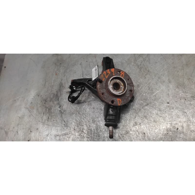 Recambio de mangueta delantera derecha para peugeot 308 premium referencia OEM IAM