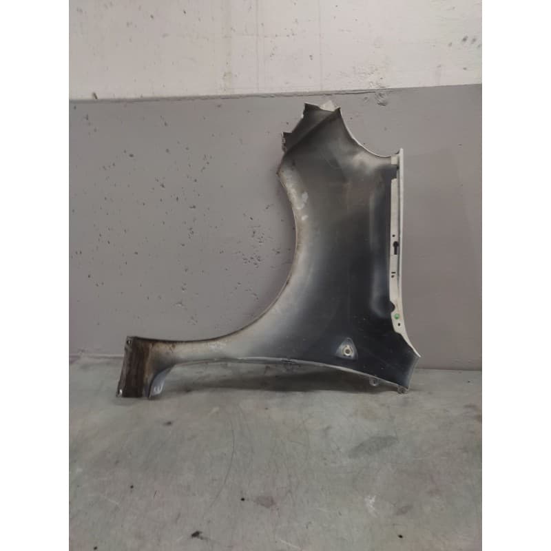 Recambio de aleta delantera derecha para renault kangoo dynamique referencia OEM IAM - Blanco 2
