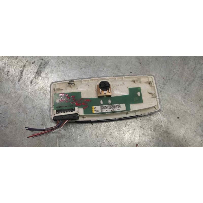 Recambio de luz interior para bmw serie 1 lim. (f20) 118d referencia OEM IAM 63319239400 2