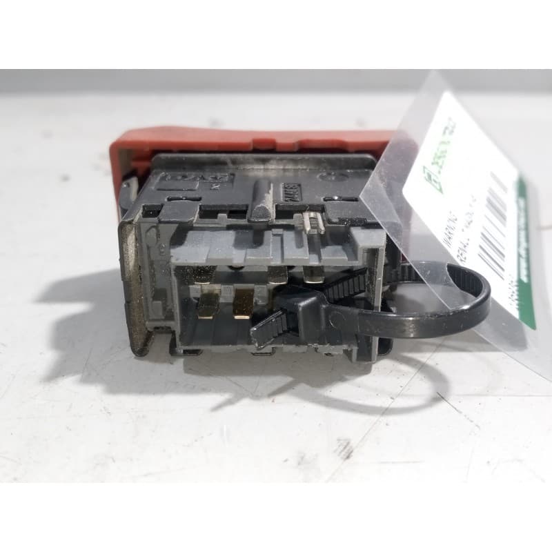 Recambio de warning para renault magnum ab diesel referencia OEM IAM 5010306848 - Blanco 2