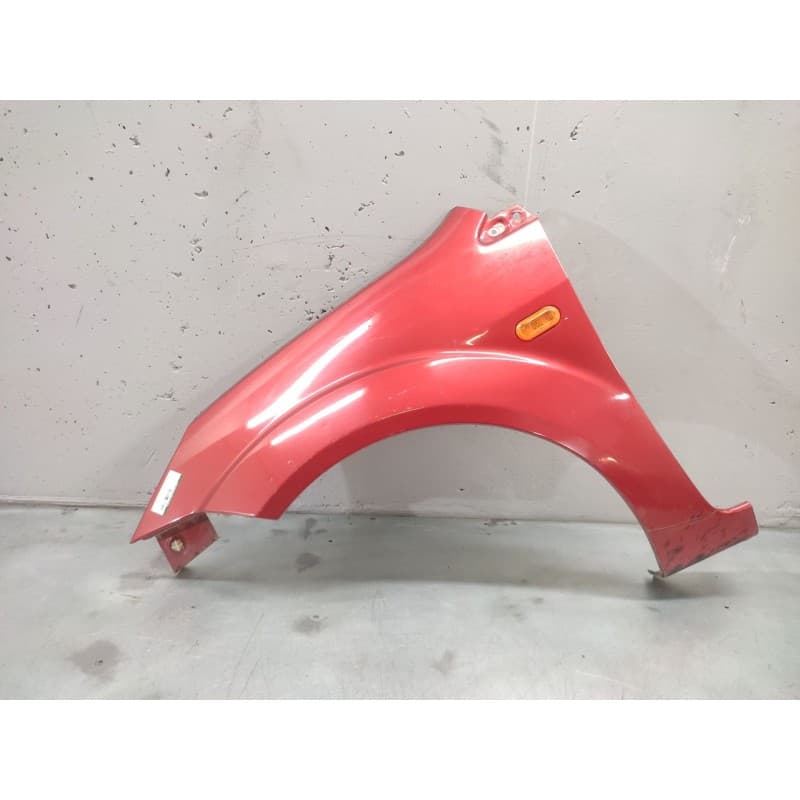 Recambio de aleta delantera izquierda para ford fiesta (cbk) ambiente referencia OEM IAM