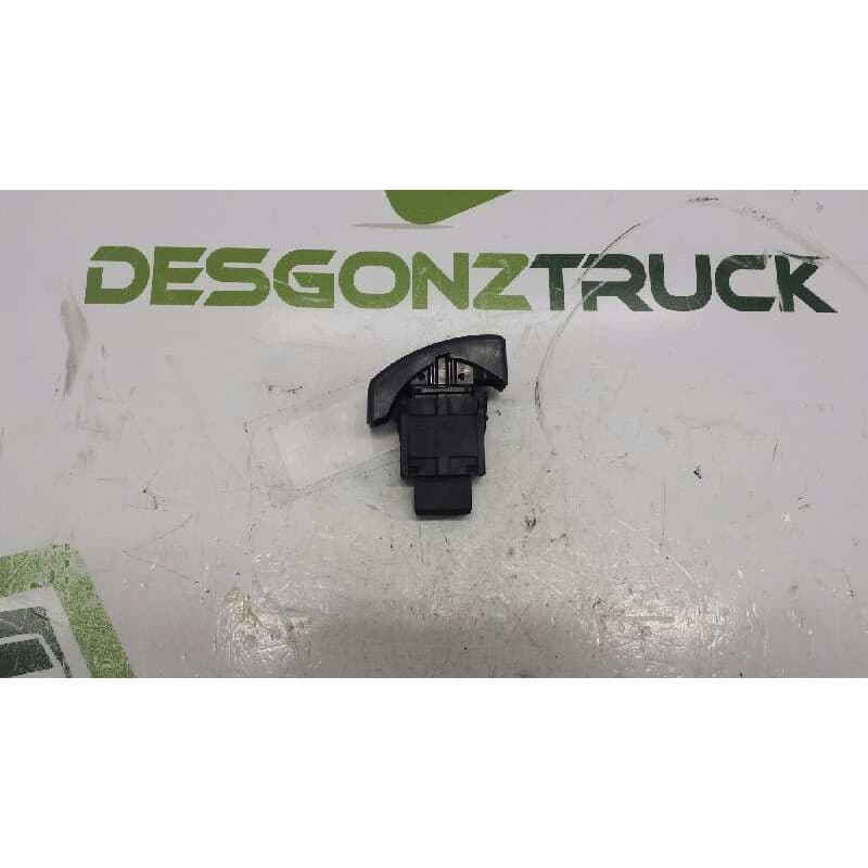 Recambio de warning para opel corsa c club referencia OEM IAM 13539900 - Blanco