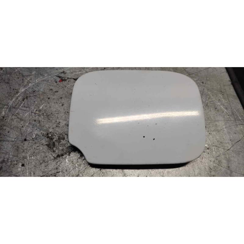 Recambio de tapa exterior combustible para dacia sandero referencia OEM IAM - Blanco