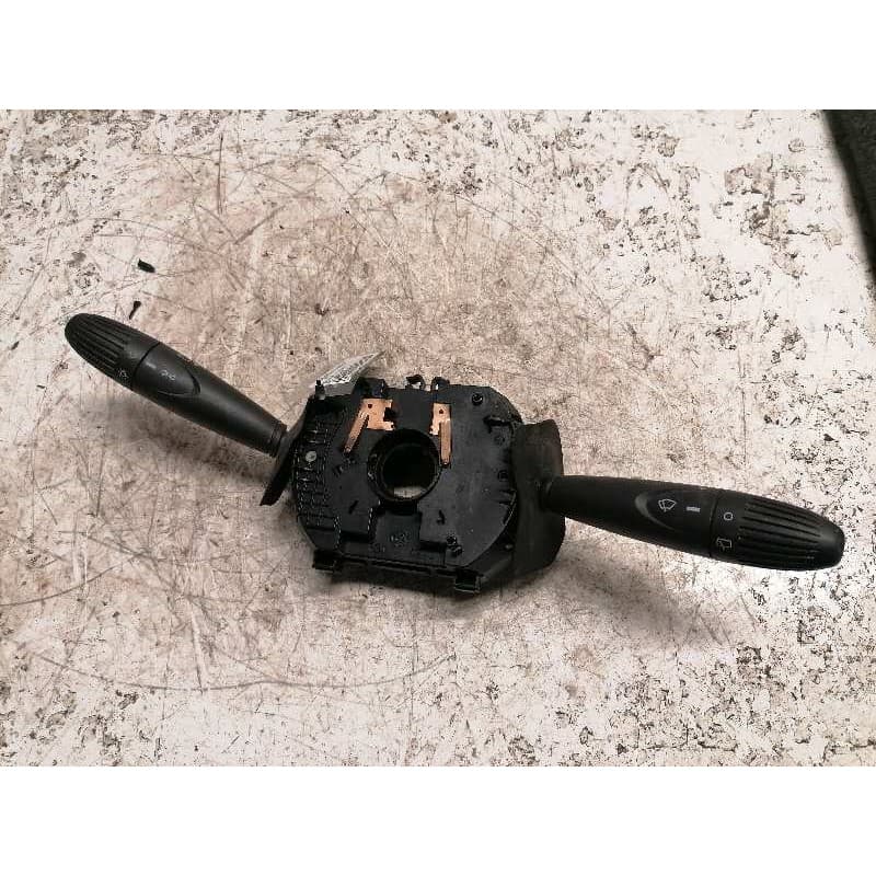 Recambio de mando multifuncion para tata indica 1.4 referencia OEM IAM   11/12 PINS - Negro