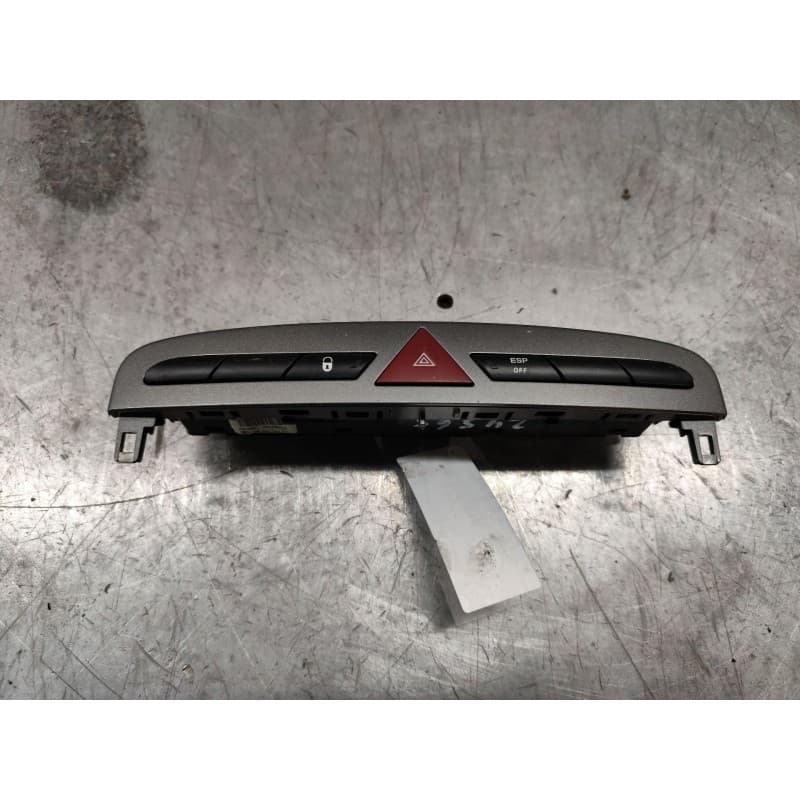 Recambio de warning para peugeot 308 confort referencia OEM IAM 9659215177 - Negro