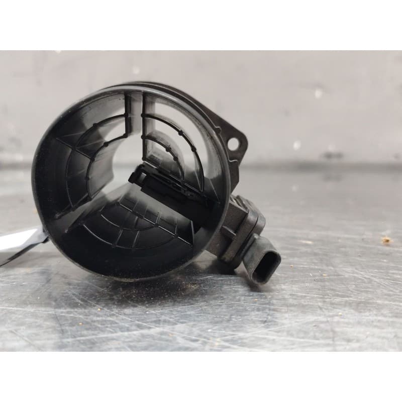 Recambio de caudalimetro para audi q3 (f3b) 35 tdi quattro referencia OEM IAM 05L906461B - Blanco 2