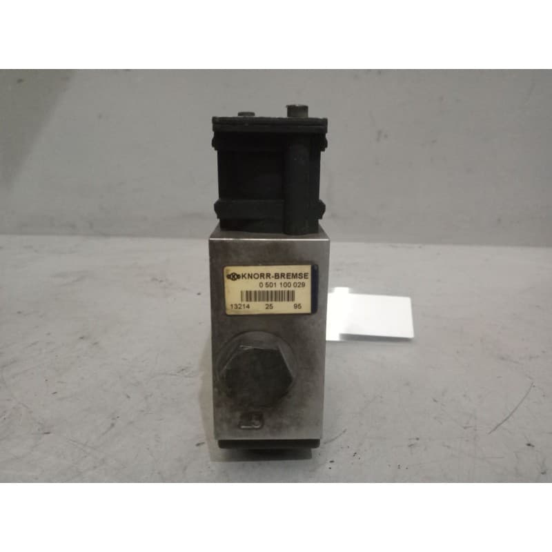 Recambio de valvula aire para scania k114 ib6x24 referencia OEM IAM 0501100029 - Verde 4