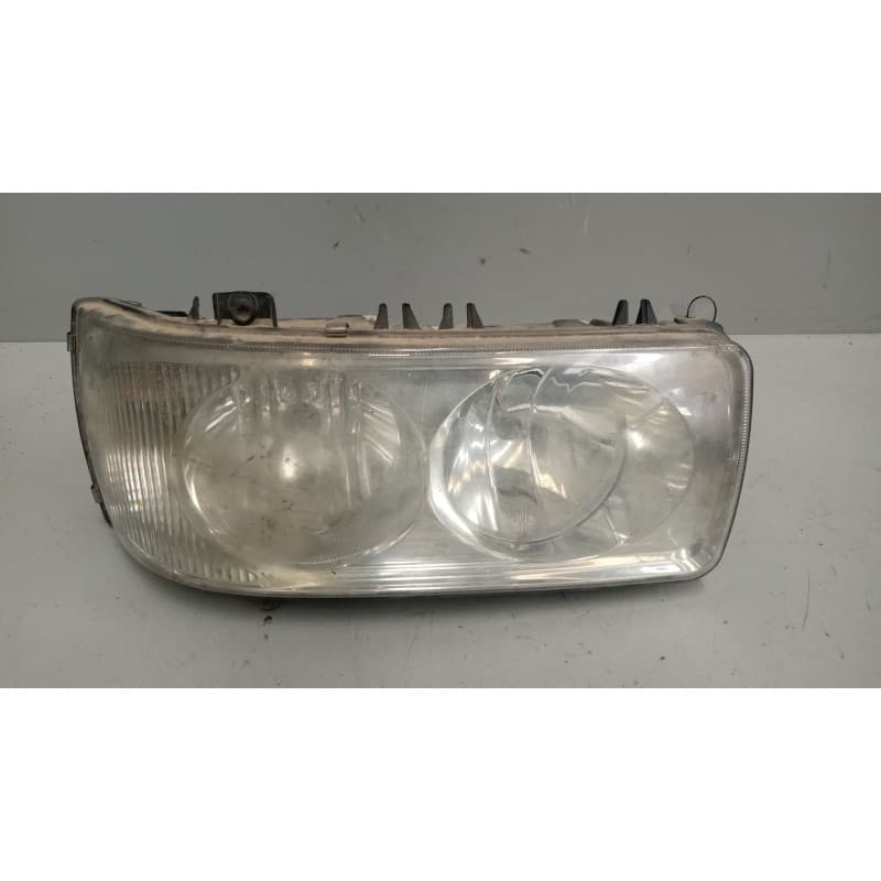 Recambio de faro derecho para daf serie xf105.460 12.9 diesel referencia OEM IAM - Blanco