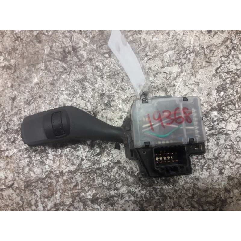 Recambio de mando limpia para ford c-max (cb3) ambiente referencia OEM IAM  12 PINS - Blanco 2