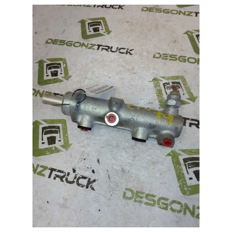 Recambio de bombin freno para pegaso trucks serie 100 100.40 referencia OEM IAM - Blanco