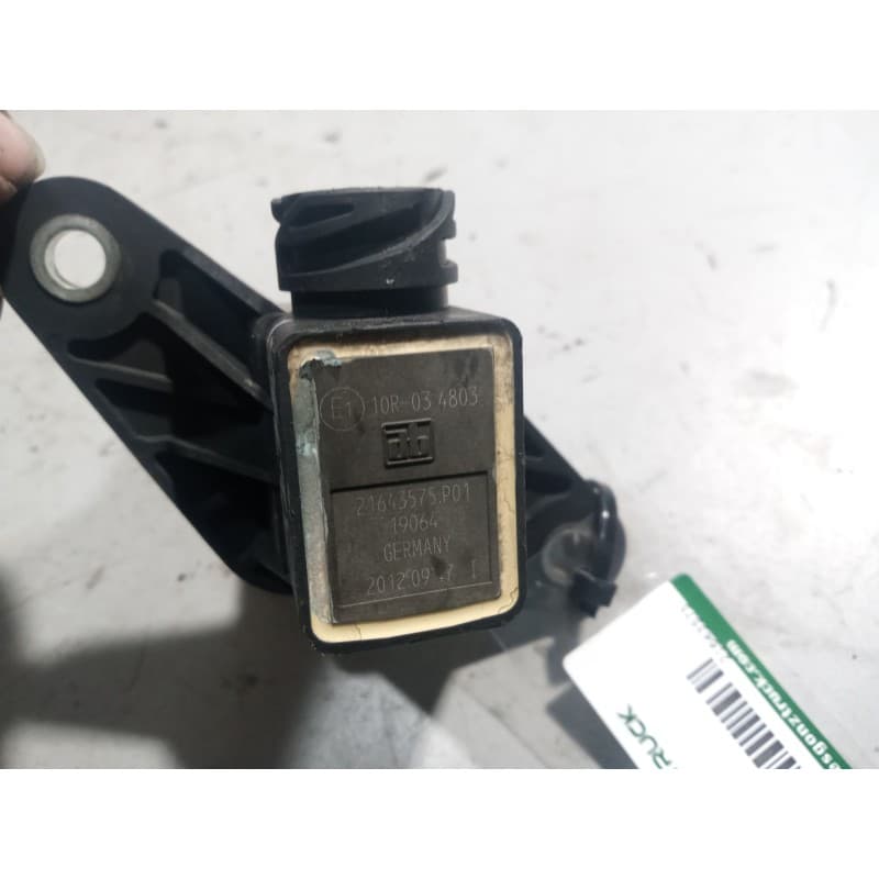 Recambio de electro valvula para volvo fh 500 12.8 diesel referencia OEM IAM 21643575 - Blanco 2