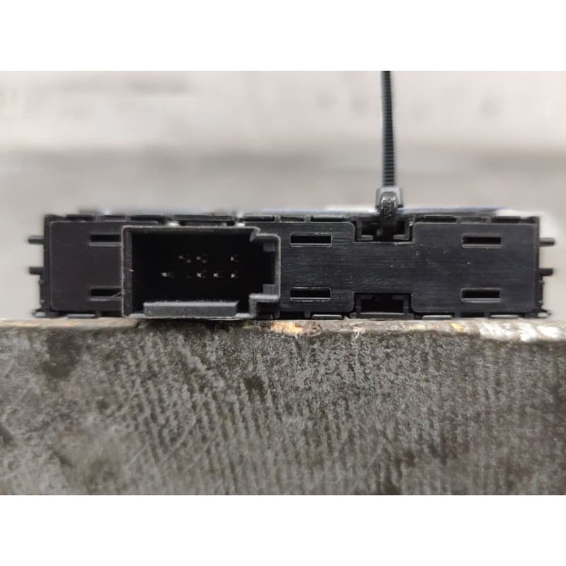 Recambio de botonera para skoda fabia iii (nj3) 1.4 tdi referencia OEM IAM 6V1927238 - Negro 2