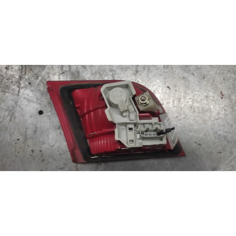 Recambio de piloto trasero derecho interior para audi a3 (8p) referencia OEM IAM   3 PINS - Azul 2