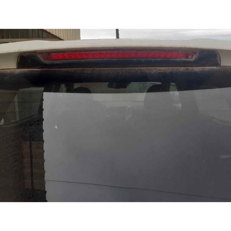 Recambio de aleron trasero para ssangyong tivoli limited 4x2 referencia OEM IAM 3