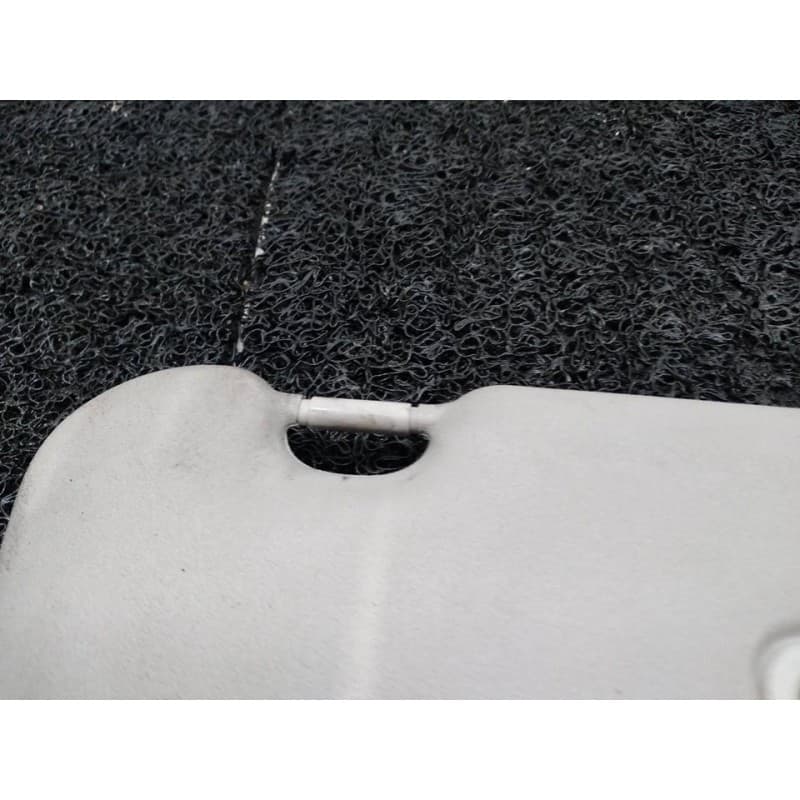 Recambio de parasol derecho para peugeot 407 st confort referencia OEM IAM 5