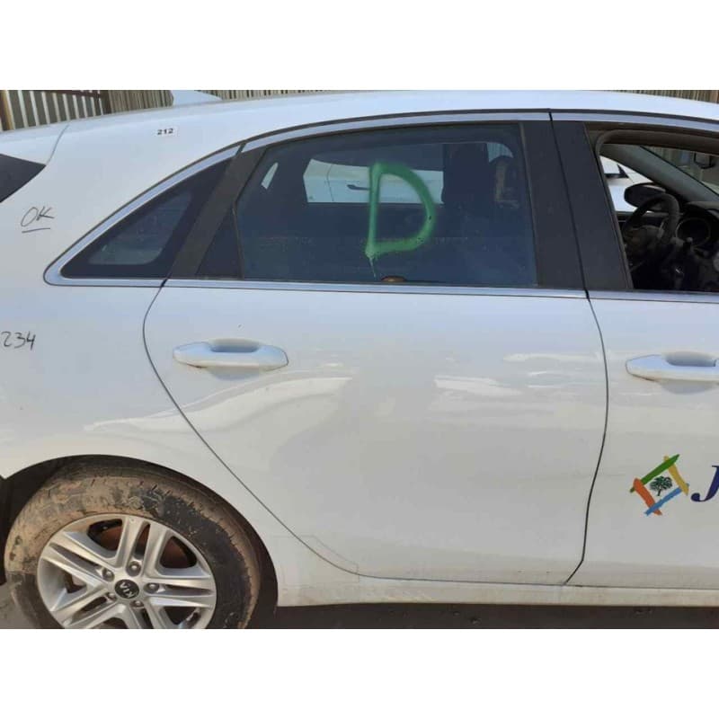 Recambio de puerta trasera derecha para kia ceed concept referencia OEM IAM - Blanco