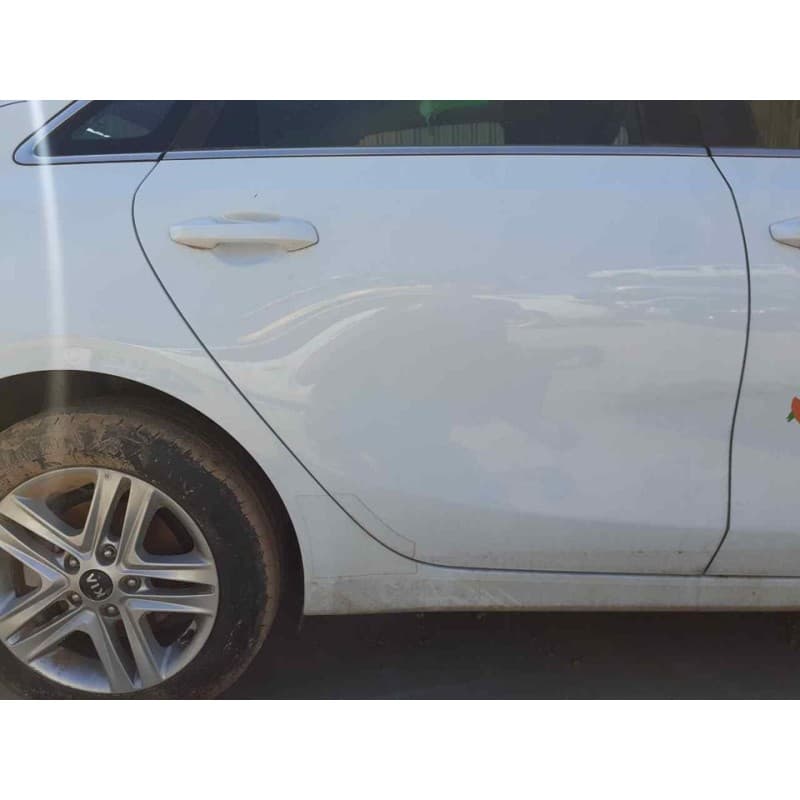 Recambio de puerta trasera derecha para kia ceed concept referencia OEM IAM - Blanco 2