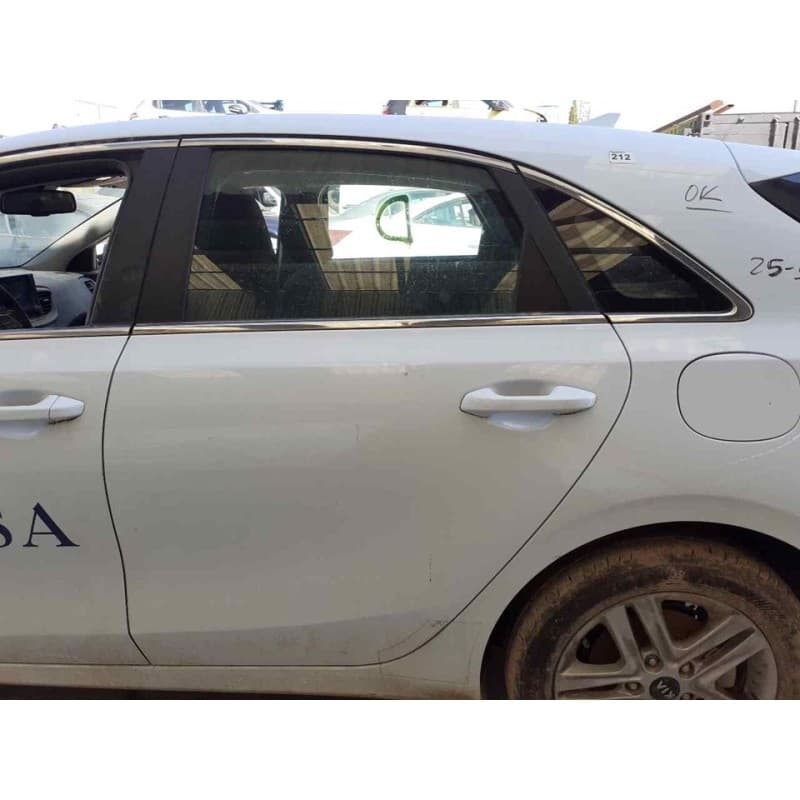 Recambio de puerta trasera izquierda para kia ceed concept referencia OEM IAM - Blanco 2