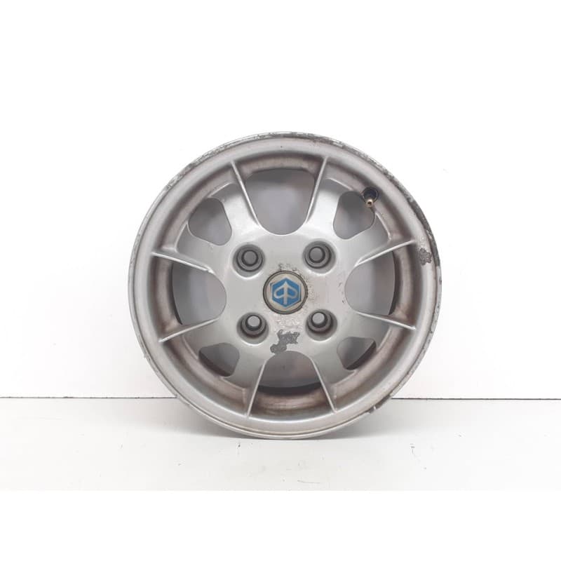 Recambio de llanta para piaggio (vespa) m500 0.5 referencia OEM IAM 00130411515