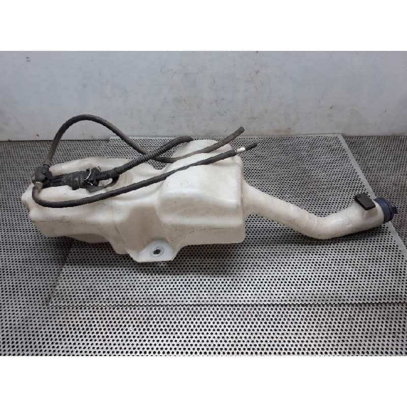 Recambio de deposito limpia para fiat nuova 500 (150) lounge referencia OEM IAM - Rojo