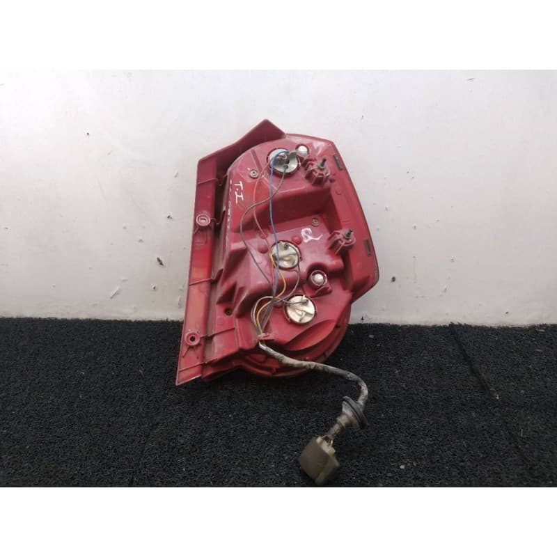 Recambio de piloto trasero izquierdo para chevrolet aveo ls referencia OEM IAM 2
