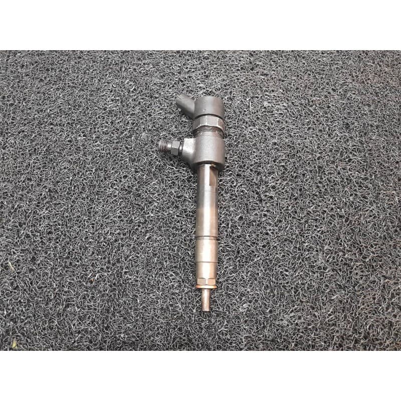 Recambio de inyector para opel astra gtc enjoy referencia OEM IAM 0445110165 - Negro
