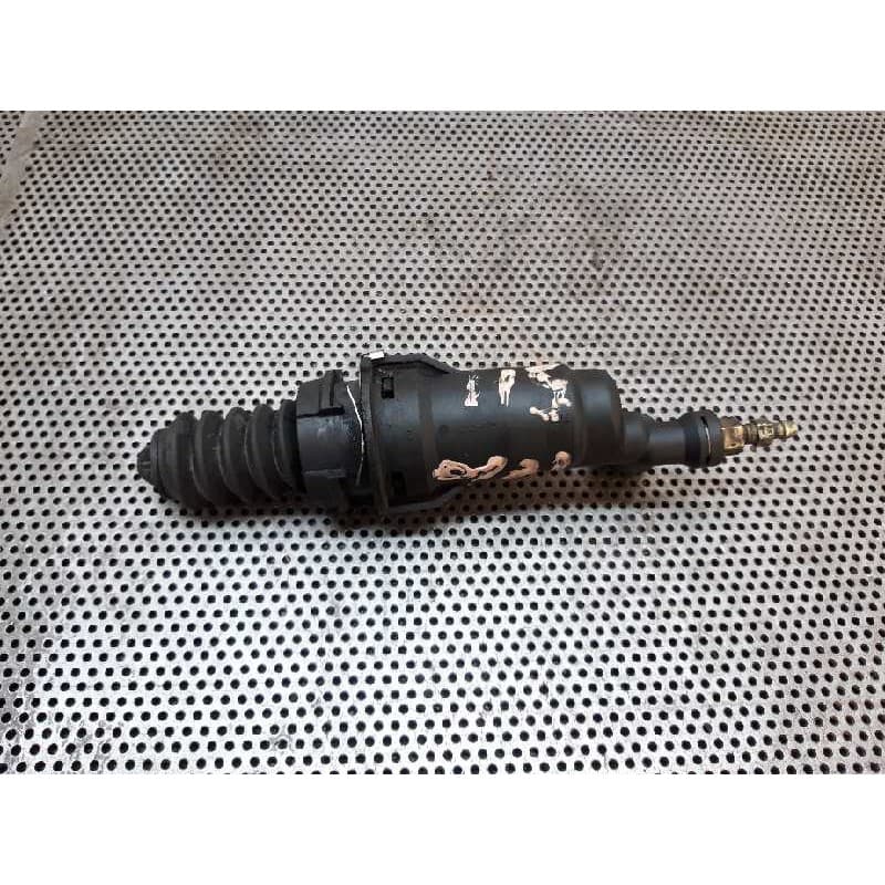 Recambio de bombin embrague para peugeot 807 sr pack referencia OEM IAM - Blanco 2