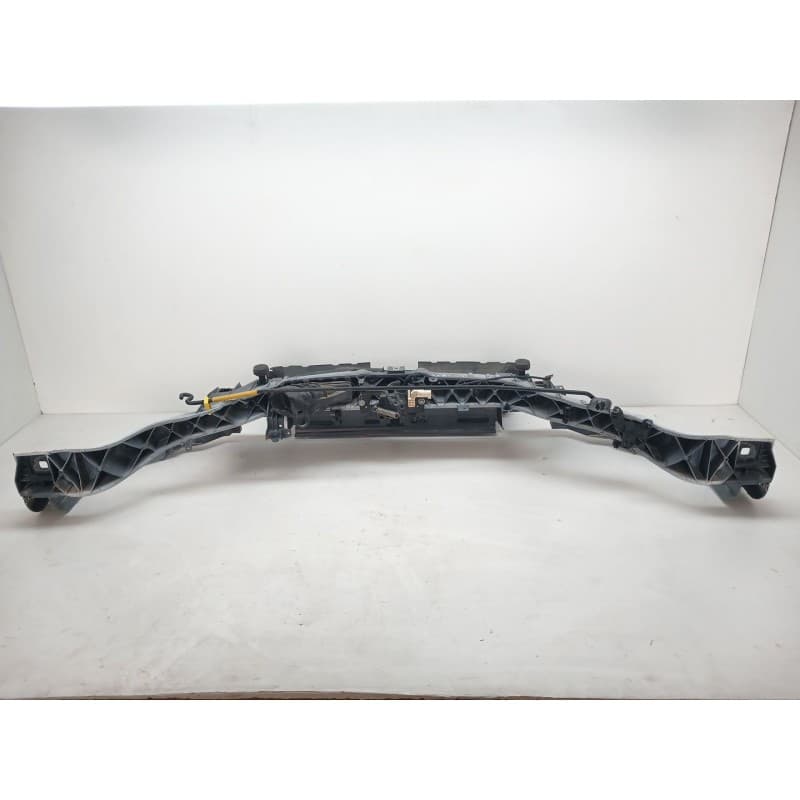 Recambio de panel frontal para ford focus lim. business referencia OEM IAM - Blanco 2