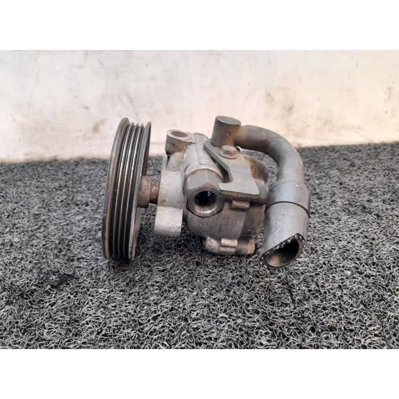 Recambio de bomba direccion para kia frontier referencia OEM IAM - Blanco