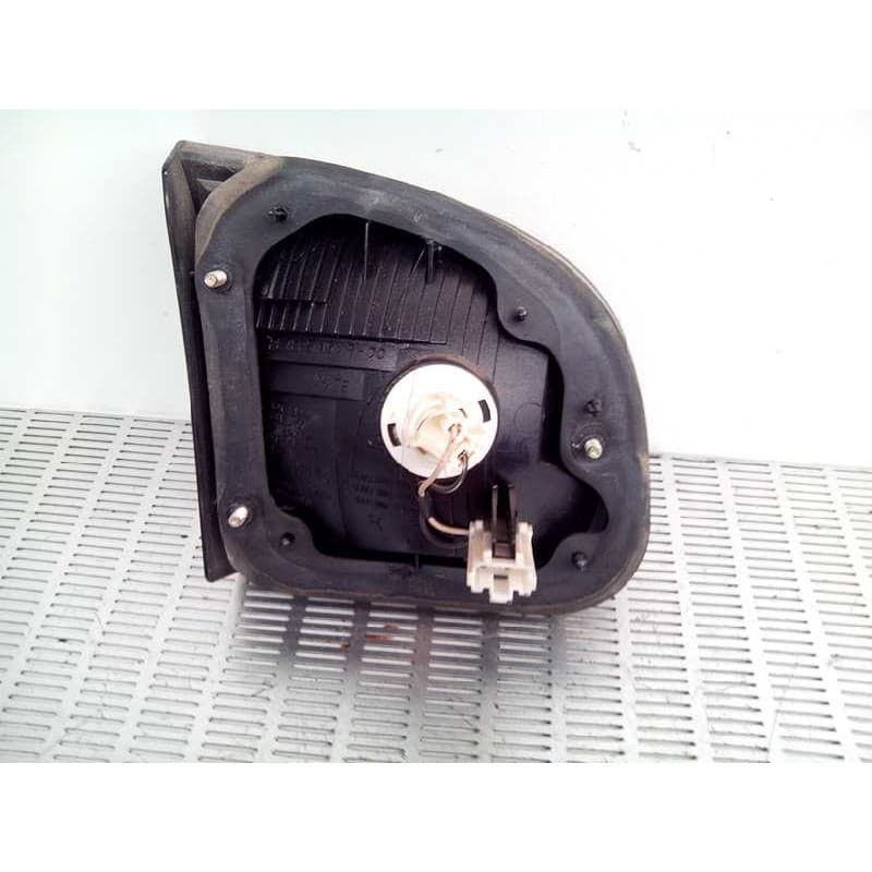 Recambio de piloto trasero derecho para daewoo lanos 1.3 referencia OEM IAM - Gris 2