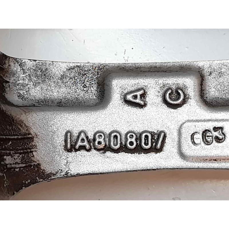 Recambio de llanta para volvo c70 cabriolet 2.4 t referencia OEM IAM IA8080 4