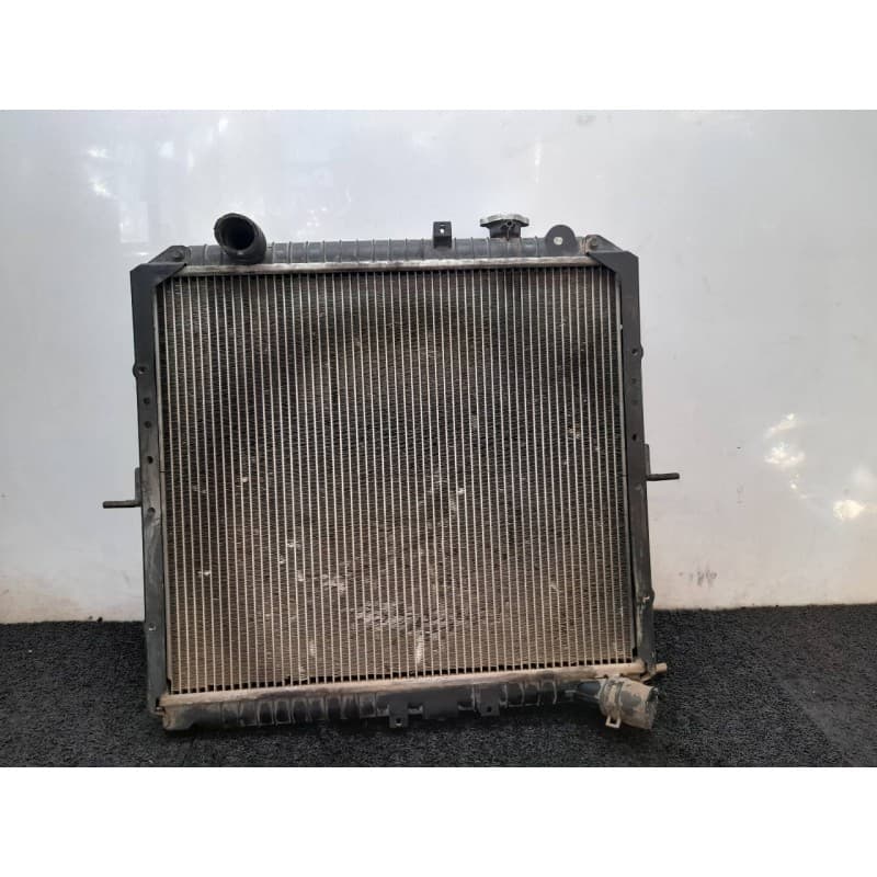 Recambio de radiador agua para kia frontier referencia OEM IAM - Blanco