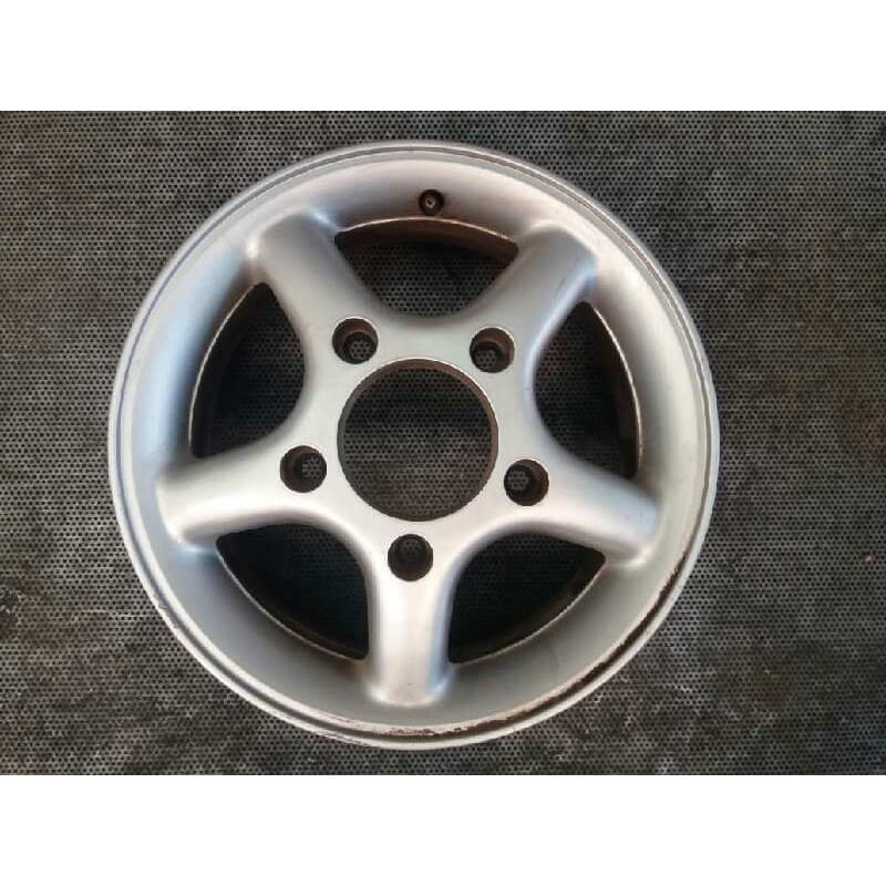 Recambio de llanta para tata safari referencia OEM IAM  102709